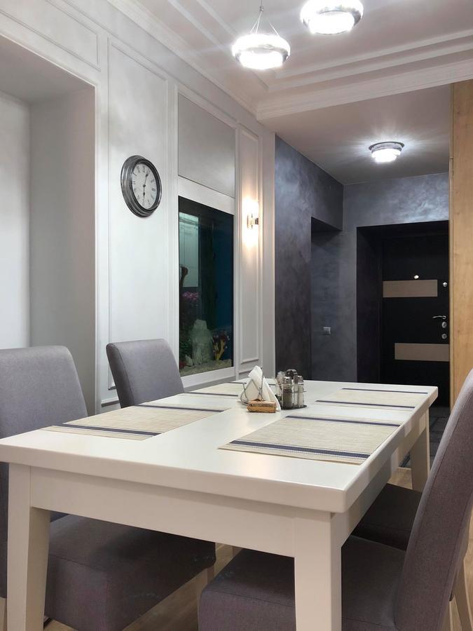 Lux Apartment Ruska Lviv Eksteriør billede